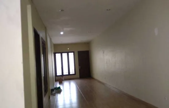 Ruko siap pakai daerah ramai Kemang Timur