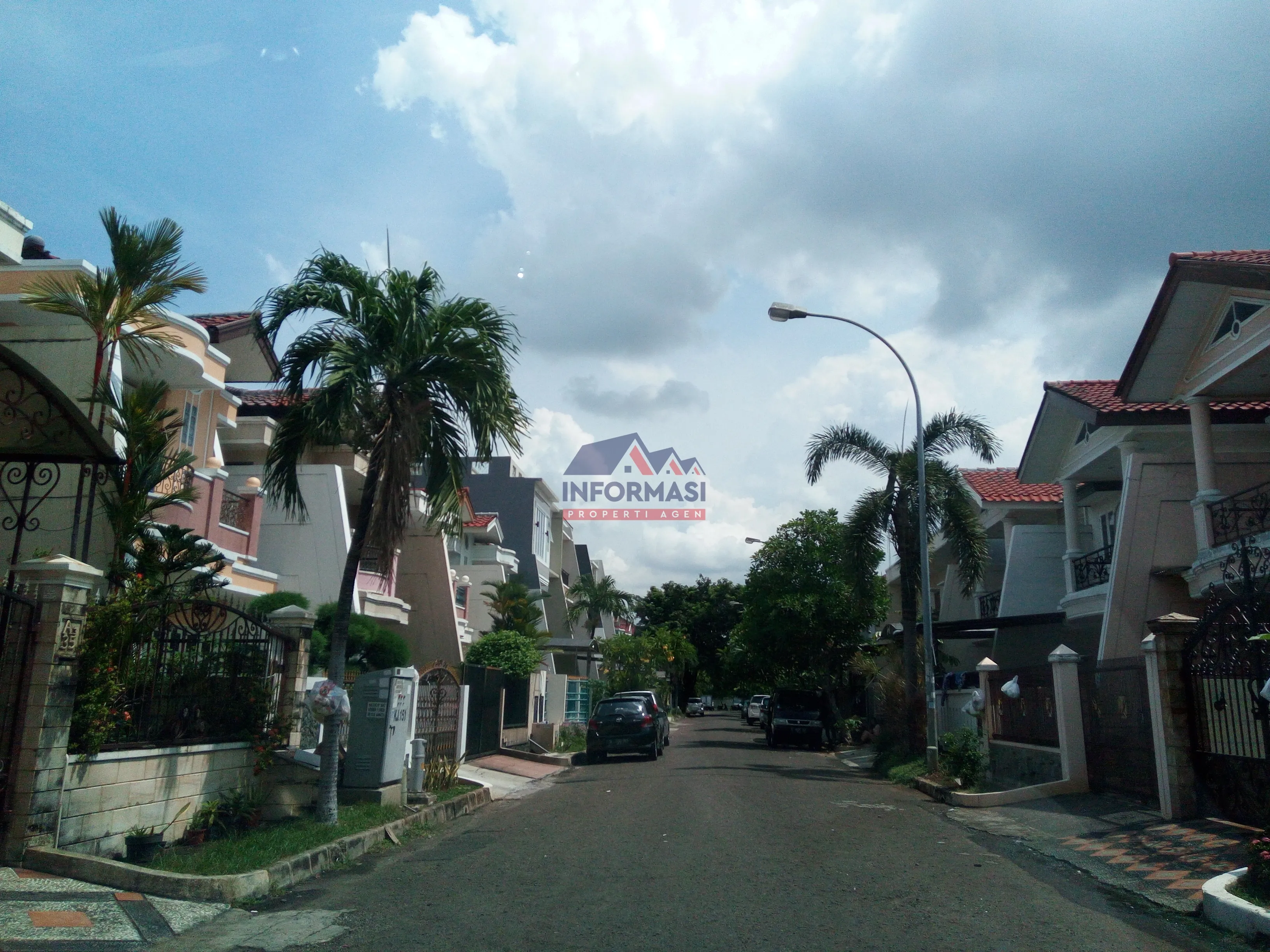 Rumah Lokasi bagus di Jakarta Barat
