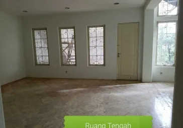 Rumah 2 Lantai Taman Cendana Golf