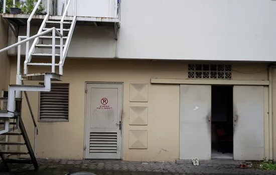 Gedung kantor 5 lantai, pesanggrahan