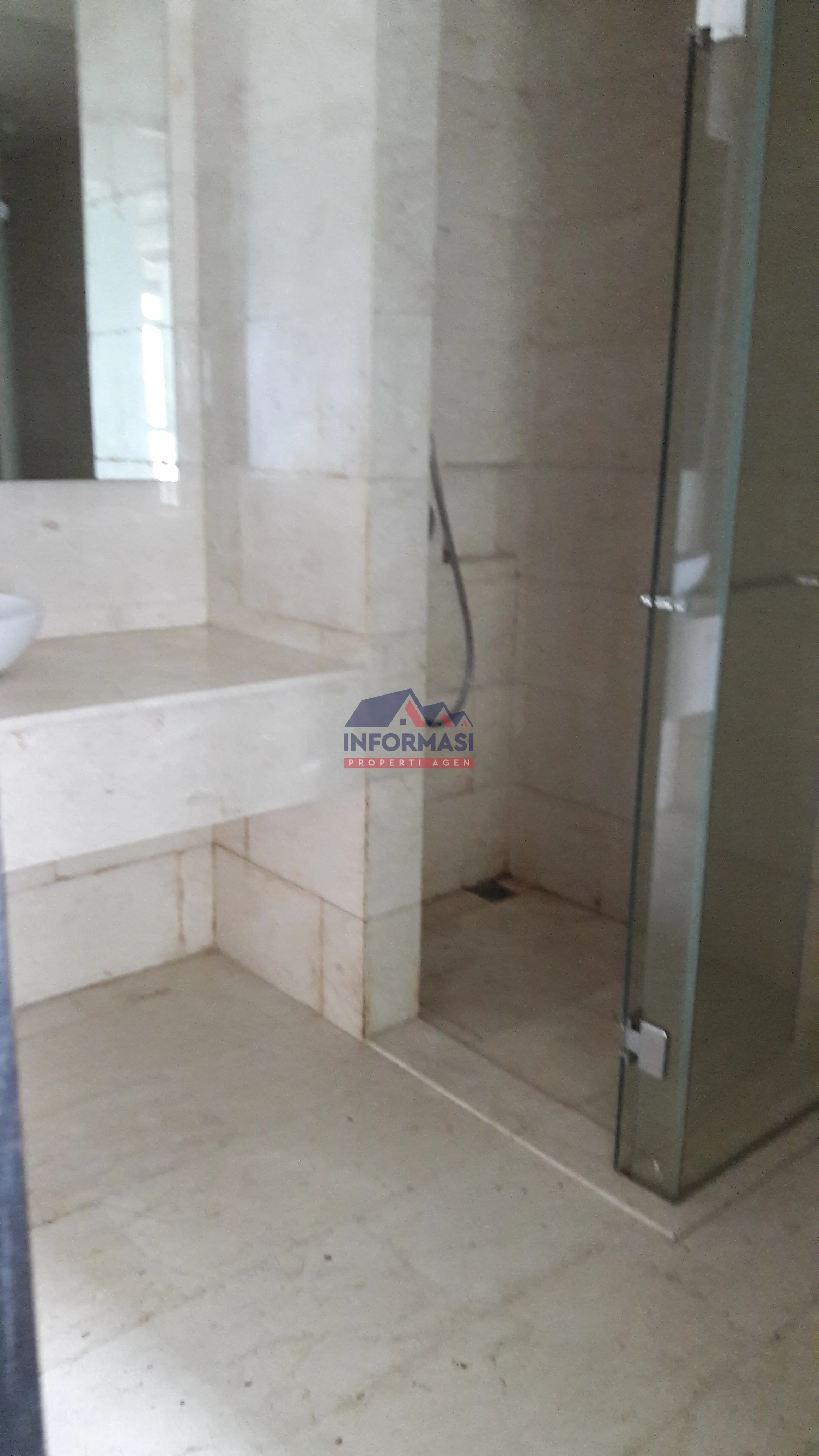 Apt. Green Palm Residence, Lokasi Bagus