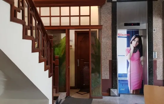 Gedung kantor 5 lantai, pesanggrahan