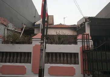 Rumah jakarta barat 8*15  selantai 3 kt  2 kmd..barat