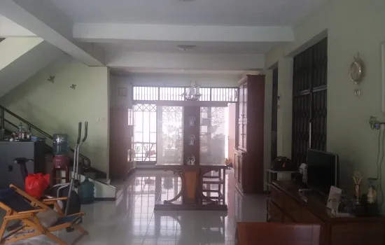 Rumah Sunter Metro Permata 2Lt. 4 KT 3 KM. Terawat.