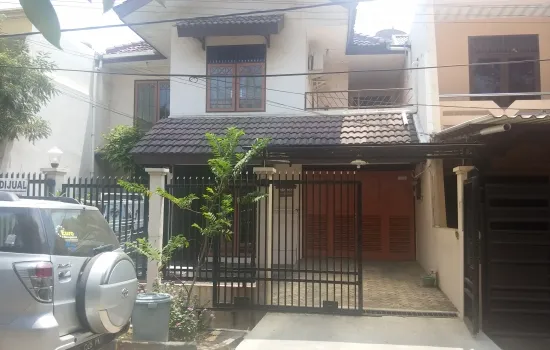 Rumah Sunter Metro Permata 2Lt. 4 KT 3 KM. Terawat.