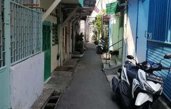 jl kemenangan , gg masuk motor , 4 lantai