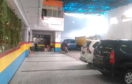 Rumah ex resto L T  600 m2  LB 400m2 siap pakai