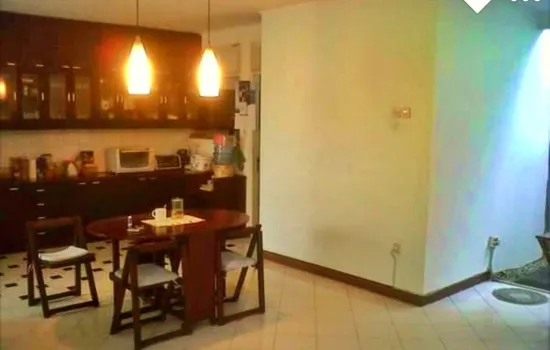 Rumah permata buana