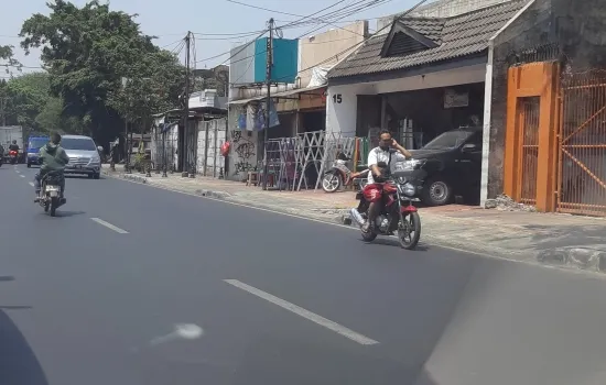 Gudang siap pakai 2 Lt strategis
