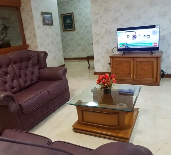 Tropic  Apartmen, 3 BR, Furnished