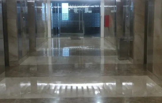 Office space Axa tower kuningan luas 397 m2  strata title