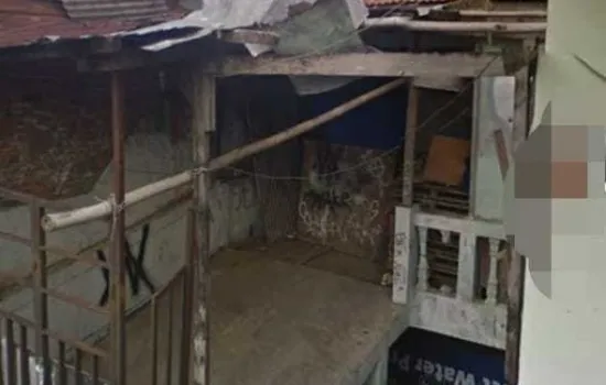 Rumah n ada kios 2lantai 3KT 2KM