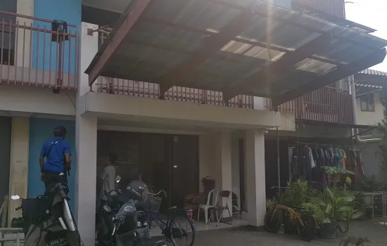 Rumah Kost. Tawakal  407 m2. Belakang Univ Trisakti