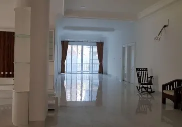 Rumah di Pantai Indah Kapuk, Jakut. Lokasi bagus