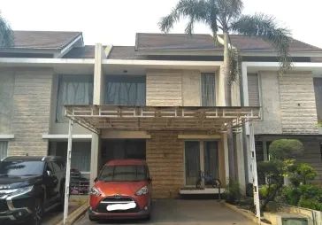 Rumah di Puri Botanical, Jakbar. Lokasi bagus