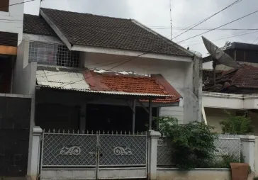 Rumah di Green Garden, Jakbar. Lokasi bagus