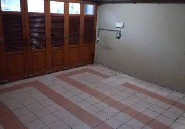 Rumah klasik  TOSIGA (K jeruk)  6KT 3KM  siap huni  shm