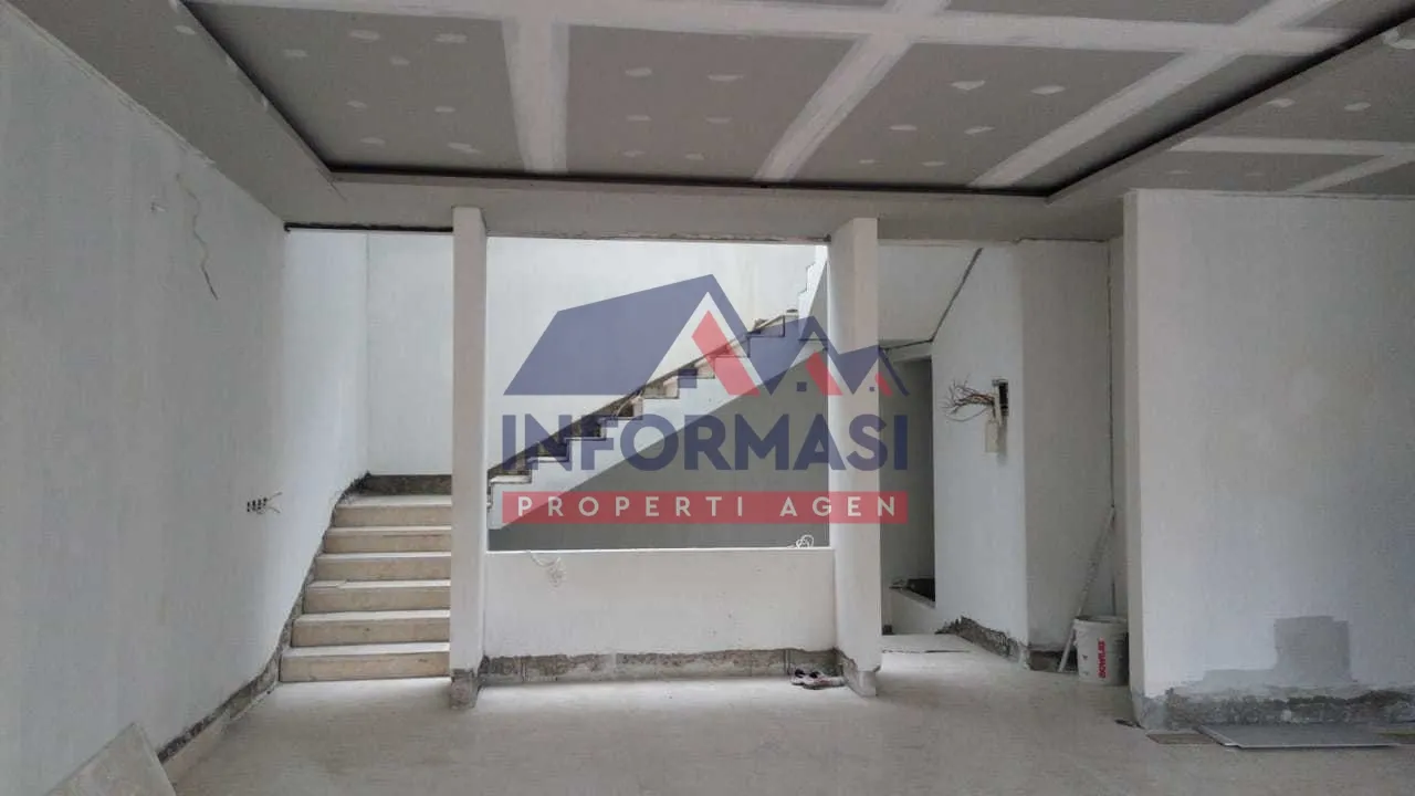 Rumah di daerah Lippo Karawaci. Lokasi bagus, new