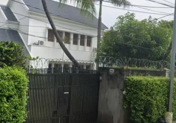 Rumah mewah di kebayoran baru , lokasi sangat strategis