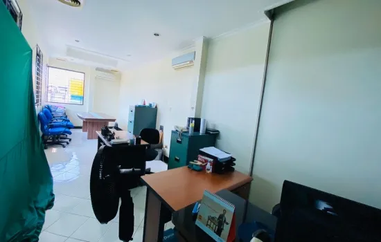 Gedung Kantor Di Ganggeng Raya Tanjung Priuk 3 lt LT. 207
