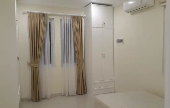 KARAWACI JL DANAU BIRU , LT 300m2 , rumah baru direnovasi