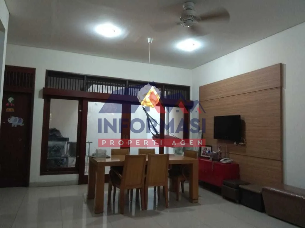 Rumah  2lantai , 3KT , 2KM , bagus  siap huni  ,Full furnish