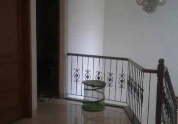 Rumah di Kav. Polri, Jelambar, Jakbar. Lokasi bagus