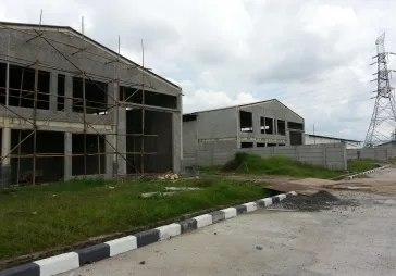 Gudang ex pabrik spareparr mobil.Luas 5ha.Jual muarah @ 4jt.