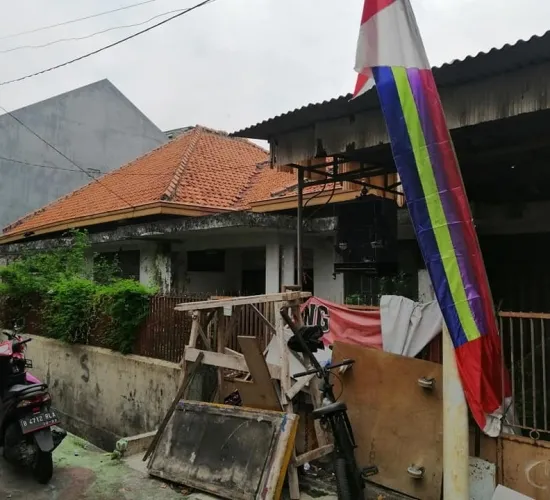 RUMAH TUA HITUNG TANAH JL GELONG BARU TIMUR 7 LT 299m2
