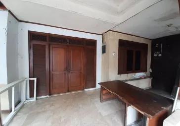 Rumah tua utk Kost @Grogol. Strategis. Luas Tanah 350 m2
