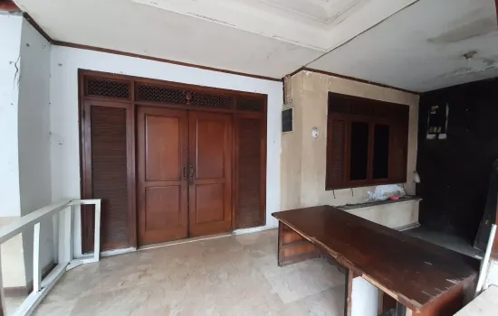 Rumah tua utk Kost @Grogol. Strategis. Luas Tanah 350 m2
