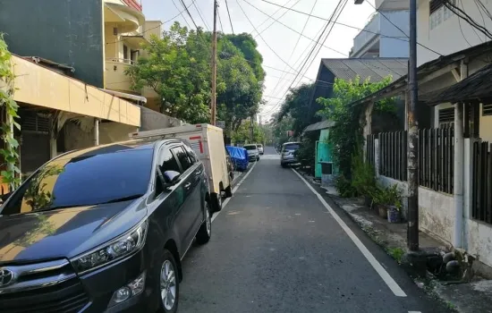 RUMAH TUA HITUNG TANAH JL PETOJO SABANGAN 7 , LT 209m2