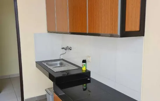 rumah  2 lantai kamar 3 kamar mandi 2