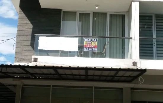 Ruko Hoek 4.5 lt di Komp Mega Square Bandung