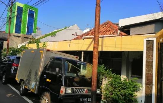 RUMAH TUA HITUNG TANAH JL PETOJO SABANGAN 7 , LT 209m2