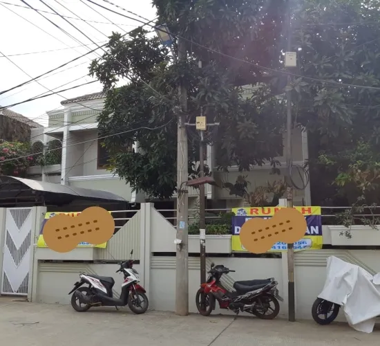 Rumah luas, bagus, LT 320, LB 500, Duri Kepa, Jakarta Barat