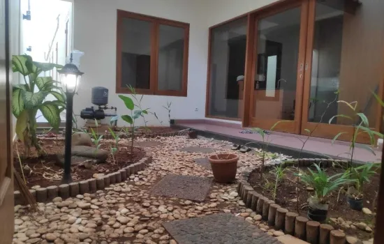 Rumah Bagus sangat nyaman dan enak utk tinggal kamar  luas