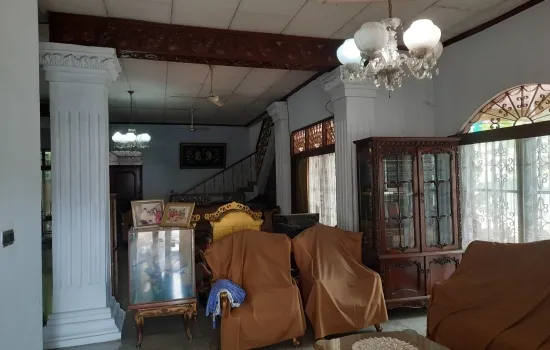 Rumah Kost  strategis @Grogol. LT 562 m2. KT 11