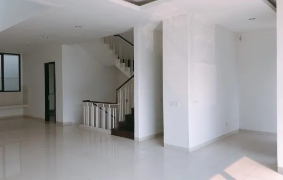 PURI 11 NEW ON PROGRESS LT 8 X20 KAV PENTHOUSE