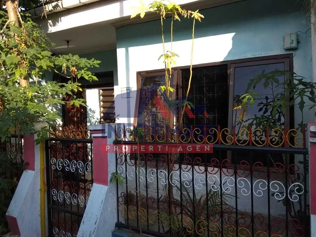 Rumah dengan lingkungan asri didepok