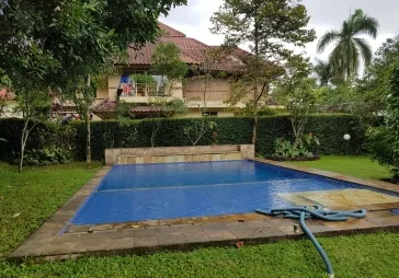 Villa Mewah Rancamaya dengan kolam renang