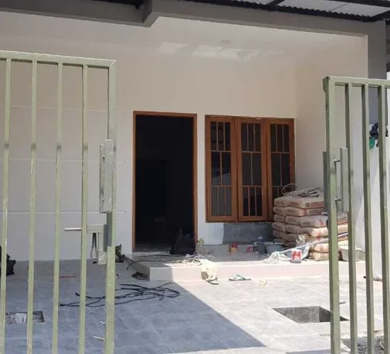 Rumah bagus kepaduri lt 90m2 ...2 1/4 lantai