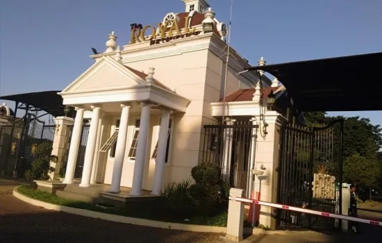 Rumah Cantik Royal Residence Cakung