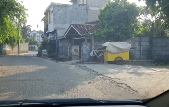 Gudang di sekitar Joglo