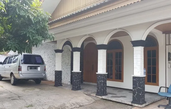 Rumah jl H.Domang. jl Panjang. 500 m2 cocok utk mess, kantor
