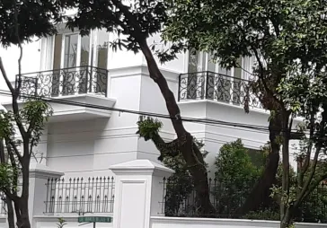 Rumah Mewah Classic Modern