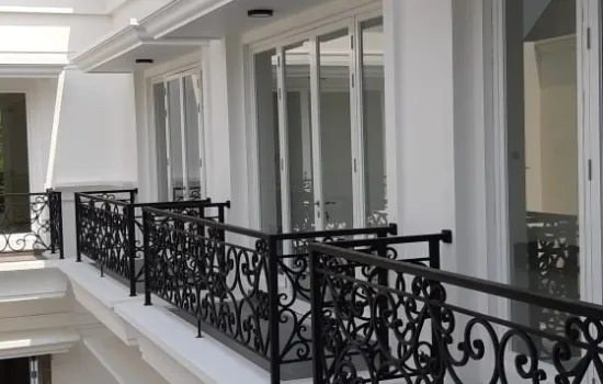 Rumah Mewah Classic Modern