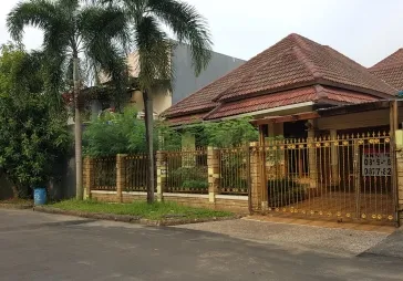 Rumah 1 Lantai  290m2.  kt  4  km 3