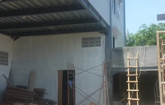 Gudang disewakan di kav dpt Cipondoh lt 800m2