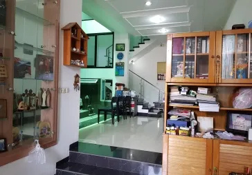 Greenville 2½ lantai bagus siap huni luas 90 m²